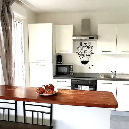 Escape To A Parisian Dream Apartment *